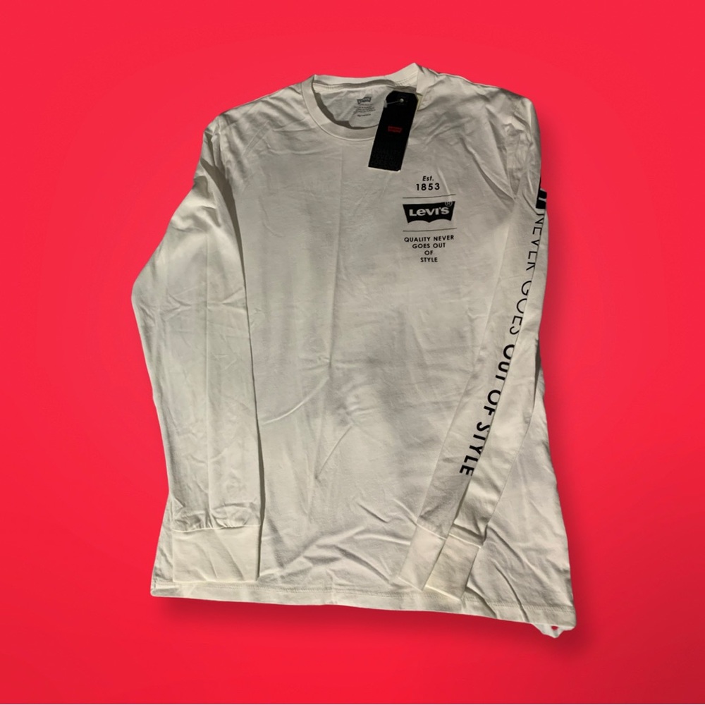 Long sleeve t-shirt